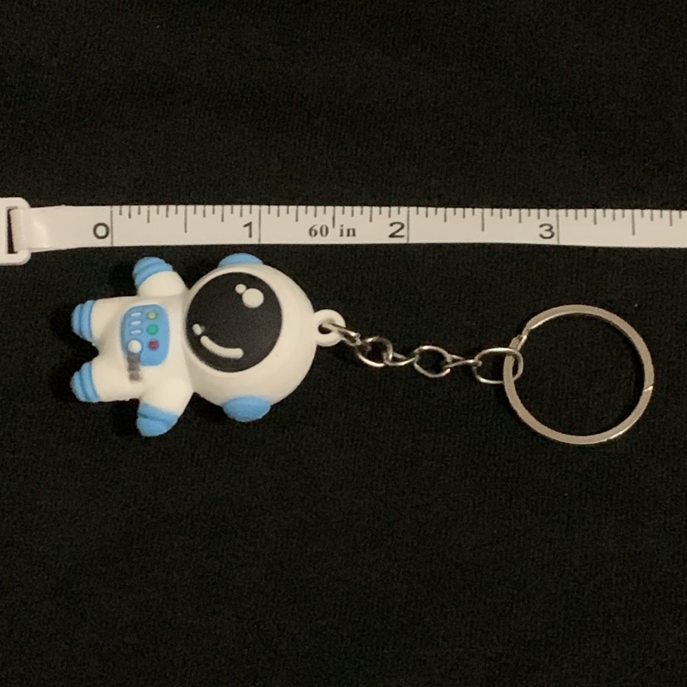 Astronaut Keychain - Picture 4 of 4